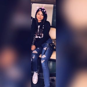 Meet your Posher, Marisol